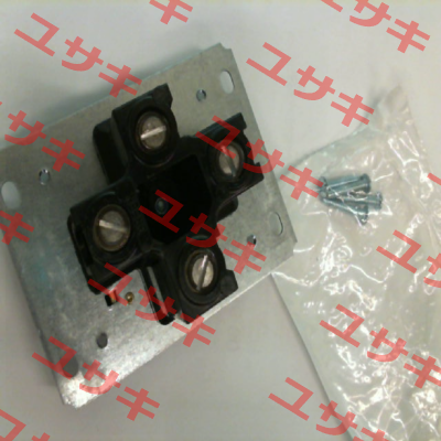 8450 Leviton